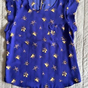 Alice Blue Women's Top with Yellow Floral Pattern